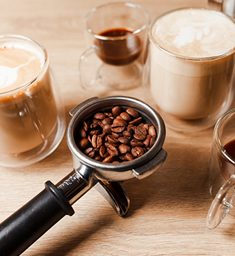 Granos de cacao y café